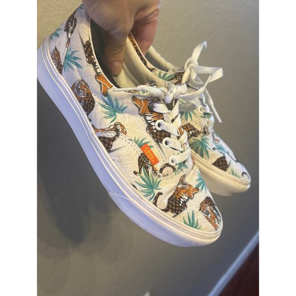 Vans Special Edition PROJECT CAT Vans 5.5M, 7W - Picture 1 of 8